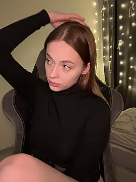 Snapshot of _MayShy_ chatting on January 2025 06:45:01 AM  MayShy  online show from January 2025 06:45:01 AM