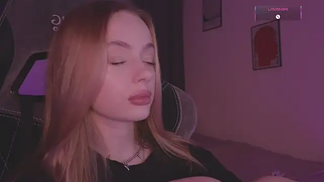 Snapshot of _MayShy_ chatting on September 2025 07:46:02 PM  MayShy  online show from September 2025 07:46:02 PM