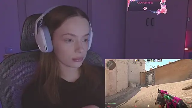 Snapshot of _MayShy_ chatting on October 2025 07:10:02 AM  MayShy  online show from October 2025 07:10:02 AM