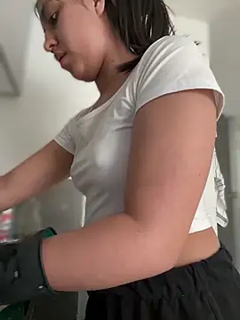 Snapshot of Salome_golvert chatting on April 2026 08:01:02 PM Salome golvert online show from April 2026 08:01:02 PM