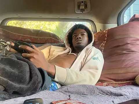 SlimeCrownzOut5 online show from October 2025 01:53:02 PM