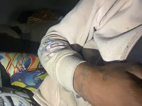 SlimeCrownzOut5 online show from November 2025 12:16:01 PM