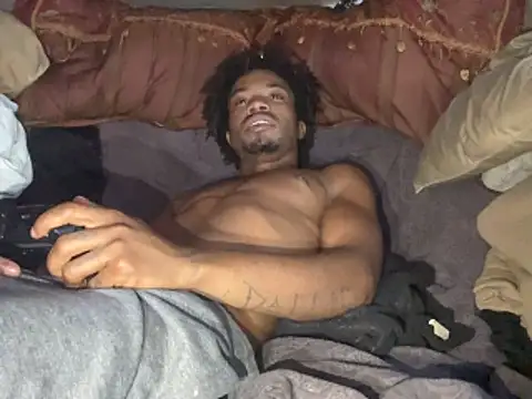 SlimeCrownzOut5 online show from February 2026 06:40:02 PM