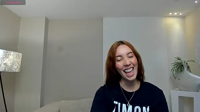 Snapshot of AnaisNin chatting on June 2026 06:58:02 PM AnaisNin online show from June 2026 06:58:02 PM