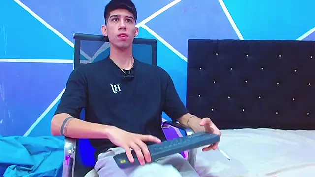 jhony-sex online show from February 2025 08:55:01 AM