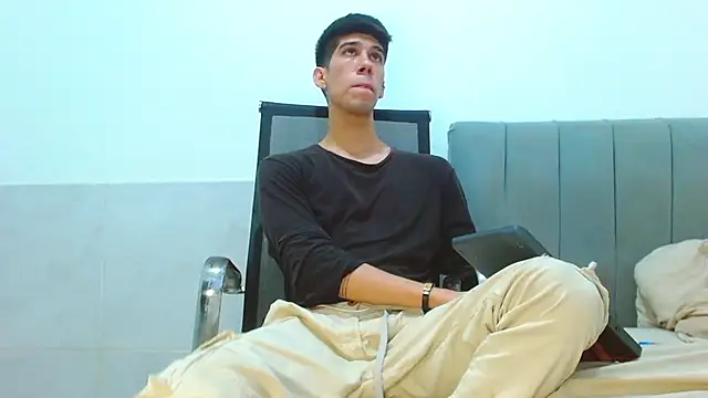 jhony-sex online show from July 2026 06:30:01 AM