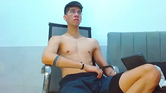 jhony-sex online show from August 2026 10:08:02 PM