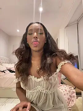 Snapshot of princesslola666 chatting on January 2026 05:18:01 PM princesslola666 online show from January 2026 05:18:01 PM