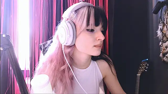 Avi Nile online show from October 2025 05:15:02 AM