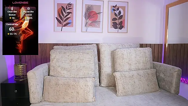 Snapshot of Zarawilliams chatting on November 2025 11:33:01 AM Zarawilliams online show from November 2025 11:33:01 AM