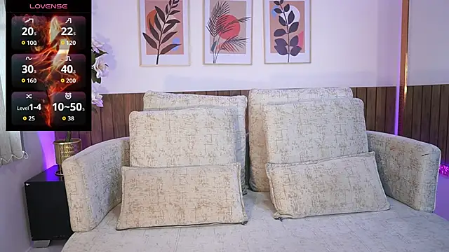 Snapshot of Zarawilliams chatting on November 2025 11:42:01 AM Zarawilliams online show from November 2025 11:42:01 AM