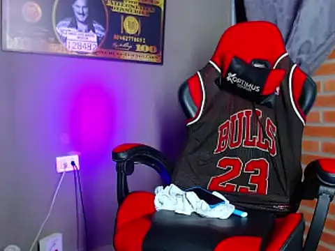 smoker445 online show from February 2025 11:21:02 PM