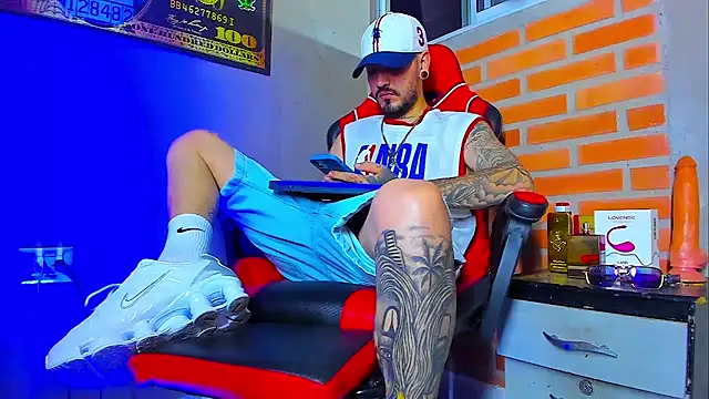 smoker445 online show from September 2025 11:06:02 PM