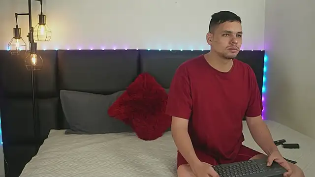 Cleoanubis- online show from February 2025 04:36:02 AM