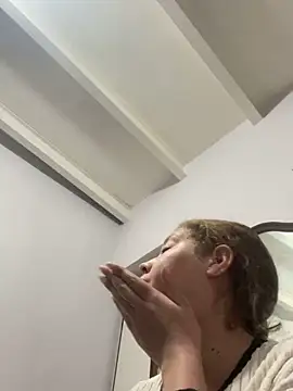 andreinitahg online show from January 2025 11:46:01 PM