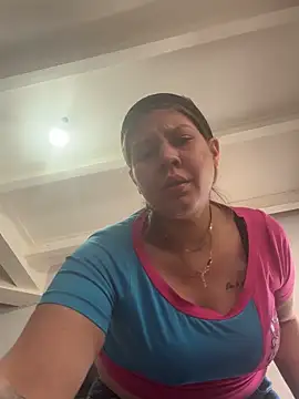 andreinitahg online show from March 2025 07:04:01 PM