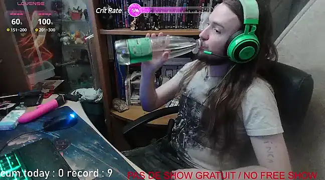 nicolasdumand21 online show from February 2025 08:49:02 PM