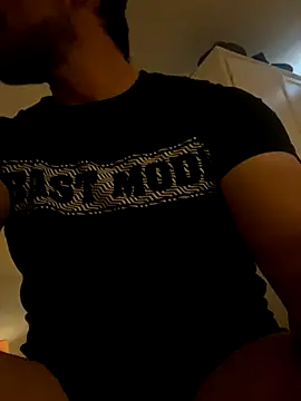 FumesClouds online show from November 2025 09:13:02 PM