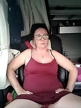 Snapshot of cuplubijoanna chatting on November 2025 04:32:02 PM cuplubijoanna online show from November 2025 04:32:02 PM