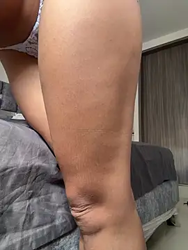 rossth1 online show from March 2026 07:08:02 PM