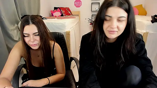 Snapshot of TiffanySweet chatting on December 2024 08:28:02 PM TiffanySweet online show from December 2024 08:28:02 PM