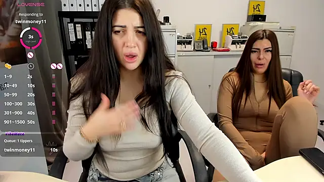 Snapshot of TiffanySweet chatting on December 2024 08:15:02 AM TiffanySweet online show from December 2024 08:15:02 AM