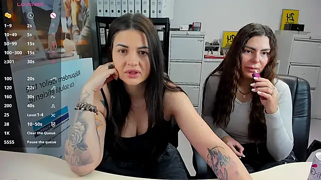 Snapshot of TiffanySweet chatting on February 2025 03:26:01 PM TiffanySweet online show from February 2025 03:26:01 PM