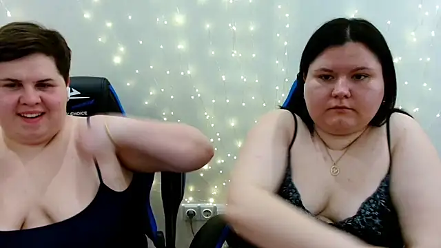 BeckyAndHellen online show from April 2026 10:08:02 PM