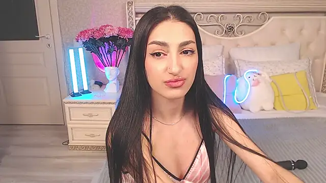 Lina Robbins online show from February 2026 02:40:01 AM