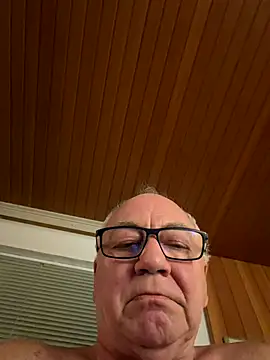 Snapshot of biggandybig chatting on November 2025 09:35:02 PM biggandybig online show from November 2025 09:35:02 PM