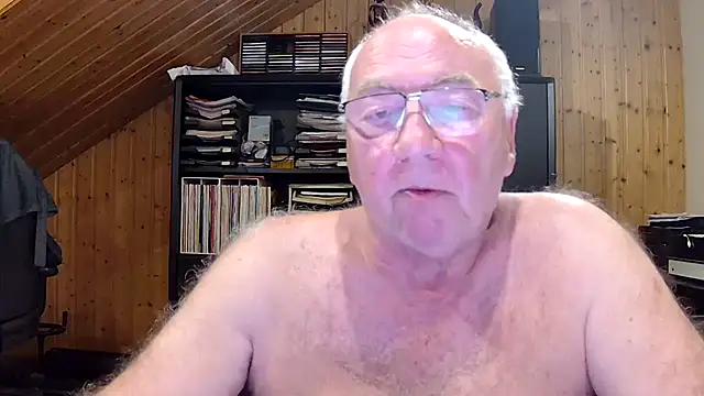 Snapshot of biggandybig chatting on May 2026 12:49:01 AM biggandybig online show from May 2026 12:49:01 AM