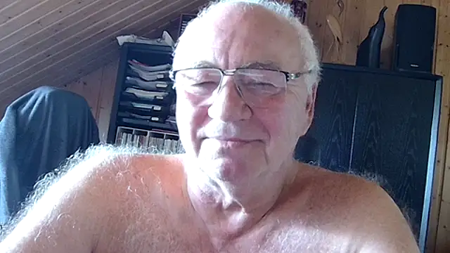 Snapshot of biggandybig chatting on May 2026 01:16:02 PM biggandybig online show from May 2026 01:16:02 PM