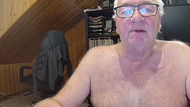 Snapshot of biggandybig chatting on May 2026 10:37:02 PM biggandybig online show from May 2026 10:37:02 PM