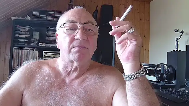 Snapshot of biggandybig chatting on June 2026 09:49:01 PM biggandybig online show from June 2026 09:49:01 PM