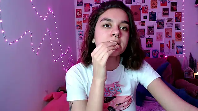 Snapshot of Celine_Dionn chatting on December 2024 11:13:01 AM Celine Dionn online show from December 2024 11:13:01 AM