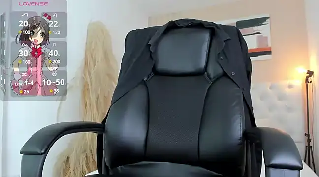 Snapshot of LOISE-XX chatting on December 2024 06:09:01 AM LOISE-XX online show from December 2024 06:09:01 AM