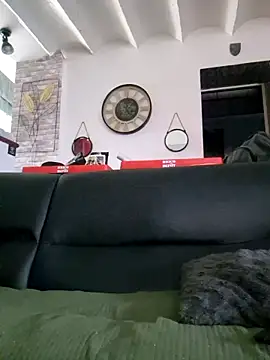 RomWoolf online show from September 2025 03:03:02 PM