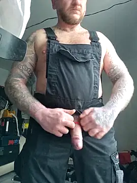 RomWoolf online show from March 2026 04:58:02 PM