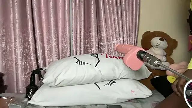 Snapshot of SexyAudreyFuck chatting on September 2025 10:54:02 PM SexyAudreyFuck online show from September 2025 10:54:02 PM