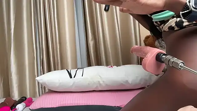 Snapshot of SexyAudreyFuck chatting on November 2025 01:40:01 AM SexyAudreyFuck online show from November 2025 01:40:01 AM