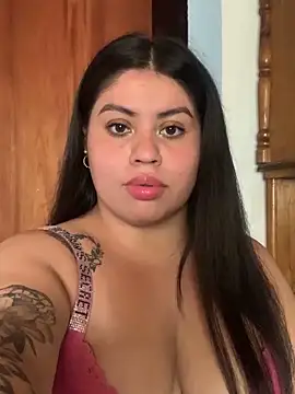 NenaRicaok online show from December 2024 04:11:01 PM