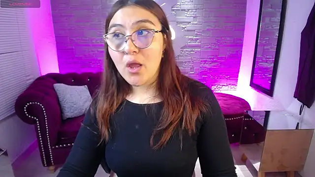 Snapshot of conniejames_m chatting on May 2026 11:39:02 AM conniejames m online show from May 2026 11:39:02 AM