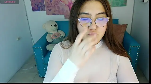 Snapshot of conniejames_m chatting on May 2026 10:01:02 AM conniejames m online show from May 2026 10:01:02 AM
