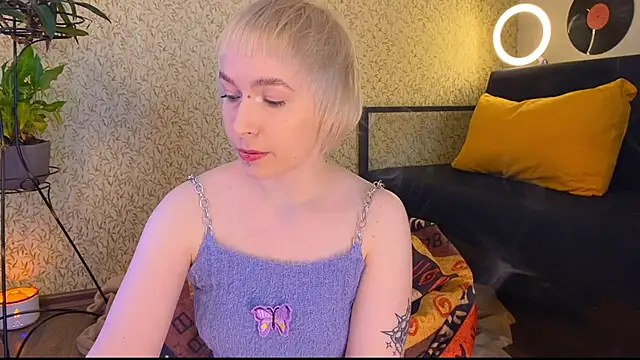 EmmyAmbros online show from March 2025 09:10:02 AM