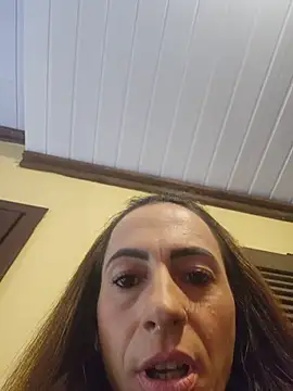 Snapshot of Brunna_Ella chatting on May 2026 05:00:01 PM Brunna Ella online show from May 2026 05:00:01 PM