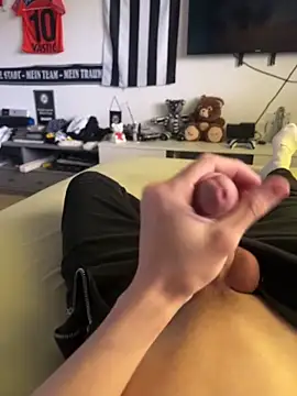 Snapshot of Sturmi18 chatting on March 2026 11:26:02 AM Sturmi18 online show from March 2026 11:26:02 AM