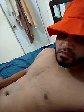 luismanuel 1998 online show from November 2025 03:08:02 AM