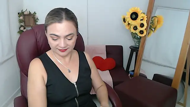 Snapshot of ana_milf chatting on June 2026 02:30:01 PM ana milf online show from June 2026 02:30:01 PM