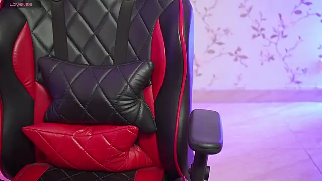 Snapshot of only_aleesha chatting on February 2025 05:40:02 PM only aleesha online show from February 2025 05:40:02 PM