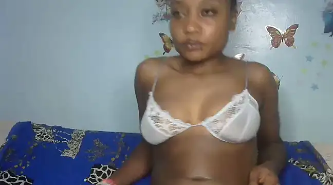 laetitia  online show from March 2025 08:22:01 PM